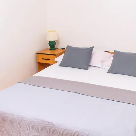 Planikovica Apartament *