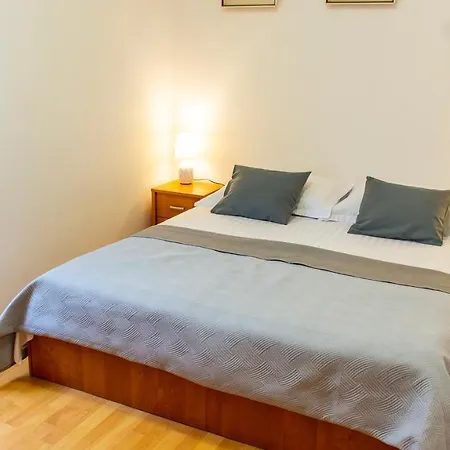 Apartament Planikovica *