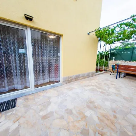 Planikovica Apartment Trogir