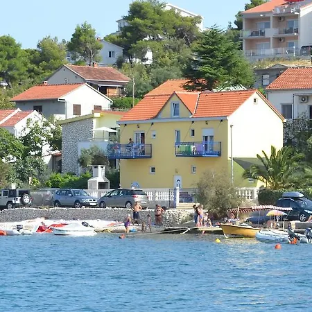 Planikovica Apartament *